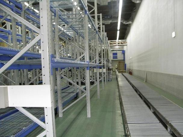 冷库移动货架制造商 如何用技术破解低温仓储难题
